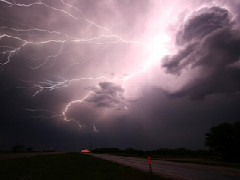 lightning-320x240.jpg